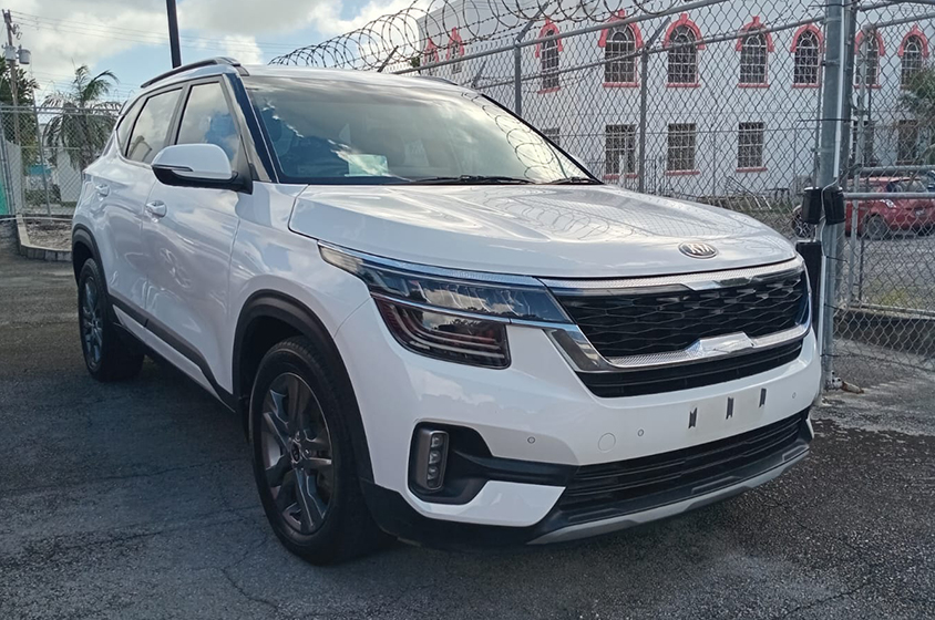 2021 Kia Seltos White